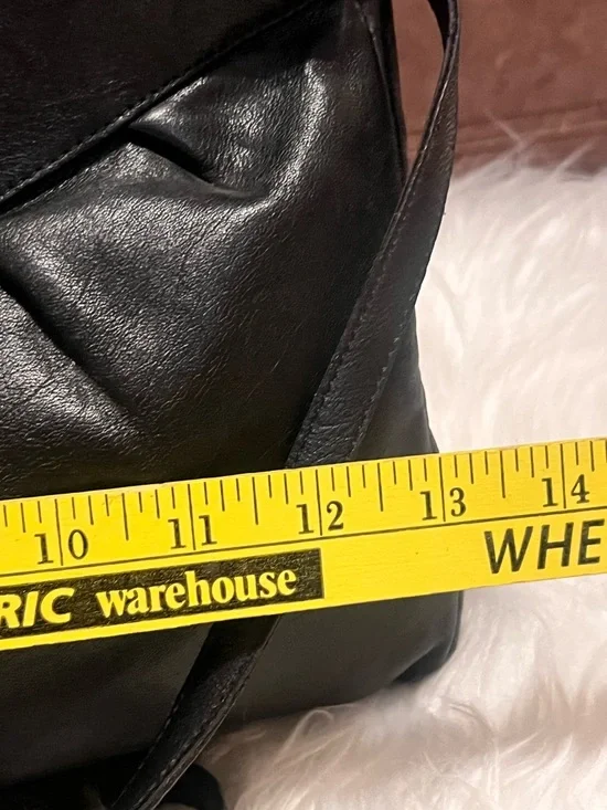 Etienne Aigner Black Leather Shoulder Bag - Picture 13 of 14